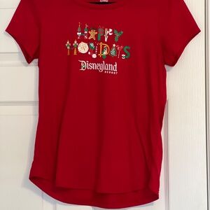 HAPPY HOLIDAYS DISNEYLAND Resort Ladies Top Size Medium Red